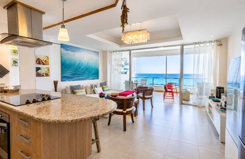 Villas Del Mar Apartment | Beachfront 11th Floor | King Bed | Panoramic Views