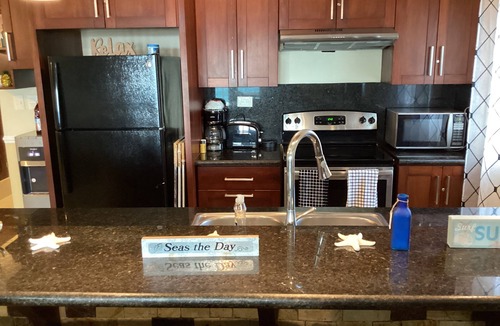 El Batey Condo | Beachfront 2bd/2ba Condo Amazing Views 1 min walk to Beach/Restaurants Elevator