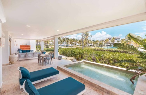 Punta Cana Apartment | Beachfront Apartment with Pool & Ocean Views