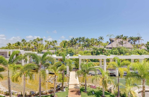 Punta Cana Villa | Beachfront Cap Cana Estate · Private Beach · Spa