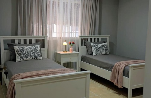 El Pedregal Apartment | Beautiful Apartment on Independence Avenue