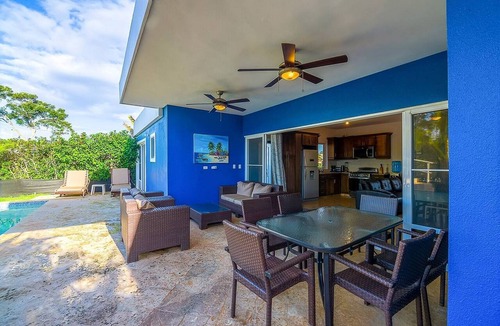 La Mulata Villa | Caribbean complex with 6 bedrooms, 2 pools, free shuttle van, AC/WiFi/Cable TV