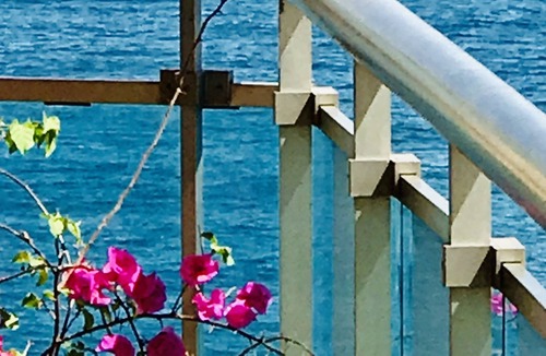 San Geronimo Apartment | Caribbean Palace, Breakfast included for couple.