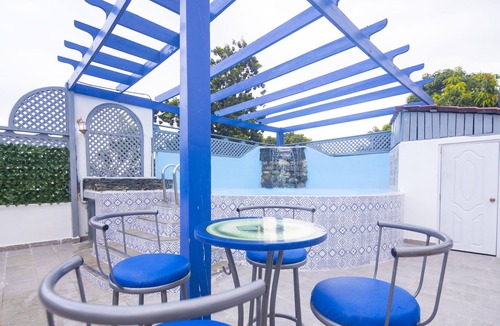 La Primavera Hotel | Caribbean Queen Hotel