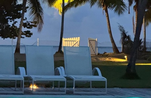 El Limon Villa | Casa Blanca | Staffed Beach Villa Sea Views Private Pool