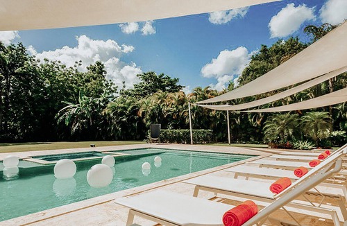 Los Lagos Villa | Casa Colibri at Casa de Campo by Personal Villas - Expansive Gardens, Pool and J