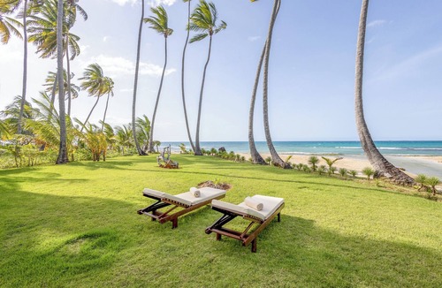 Las Terrenas Villa | Casa del Rio: beachfront villa for 22 guests in Las Terrenas