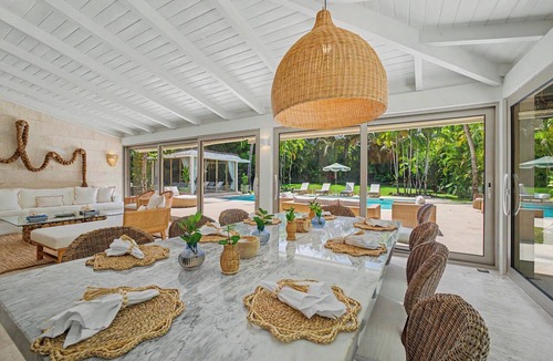 Los Lagos House | CASA LUNA: Luxury 4BR Villa Private Pool & Hot Tub Walk to Beach