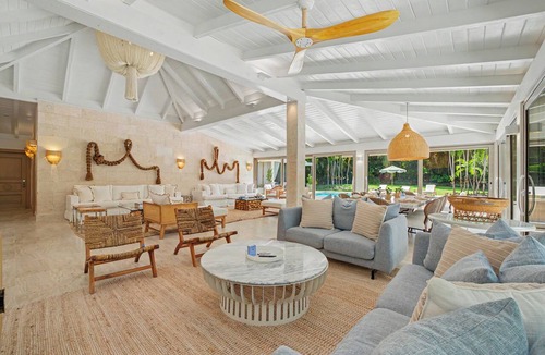 Los Lagos House | CASA LUNA: Luxury 4BR Villa Private Pool & Hot Tub Walk to Beach