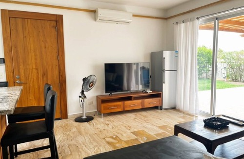 Playa Chiquita Villa | Casa Verde: Your Tropical Escape in SOV