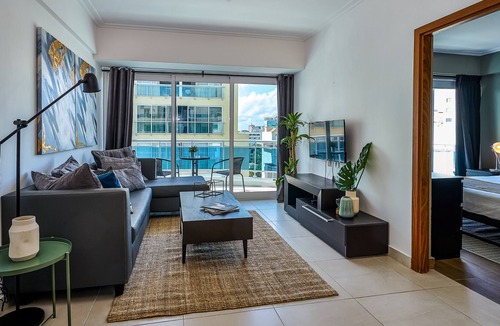Lope De Vega Apartment | · Central Park Pent House | Near Agora Mall