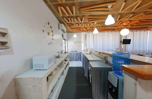 El Batey Apartment | Centric Studio in Sosua Center Pool & Workspace