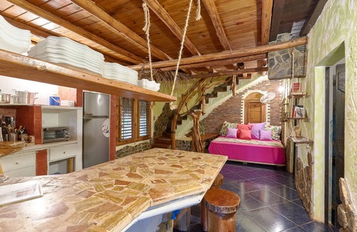 Las Galeras Bed & Breakfast | CHALET TROPICAL Hotel & Pool Bar Restaurant