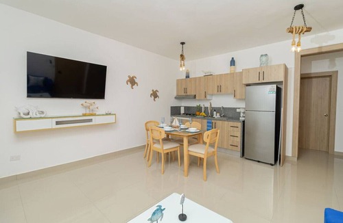 Los Melones Apartment | Chic 2BR Sunshine Bayahibe · Pool · Beach · Town Center · AC