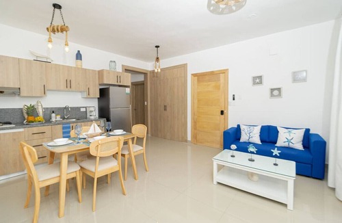 Los Melones Apartment | Chic 2BR Sunshine Bayahibe · Pool · Beach · Town Center · AC