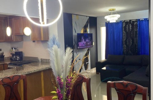 Pantoja Apartment | Confortable Penthouse in Santo Domingo West, with Pool & Gym. 24/7 Security x2