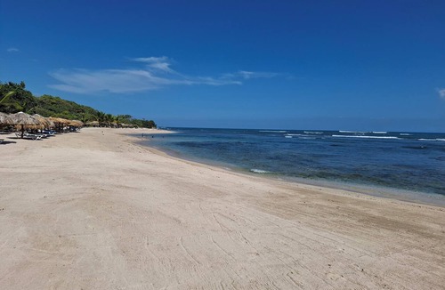 Costambar Apartment | Cozy 1-Bedroom Apartment – Just 50m from the Beach & Pool Access