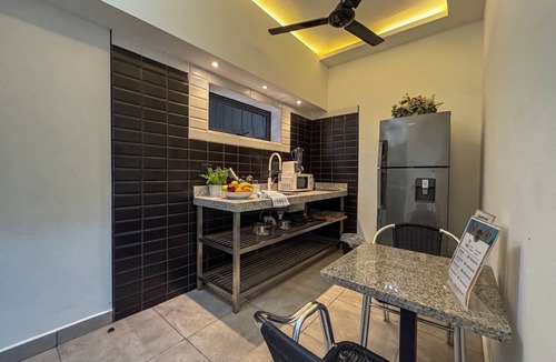 El Batey Apartment | Cozy 1BR suite at Rizz Suites – GYM, Pool, A/C & Walk to Beach