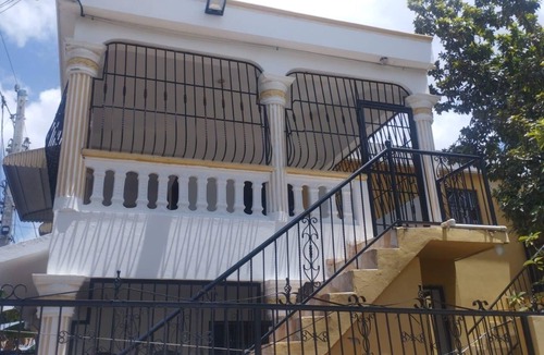 Santiago Province House | Cozy 2-bedroom house with WiFi, AC in enchanting Licey al Medio