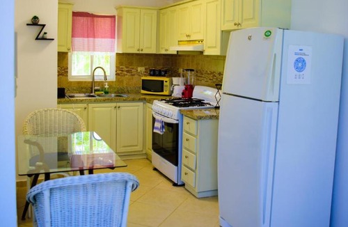 El Batey Apartment | Cozy condo with pool in Sosúa and close to the beach