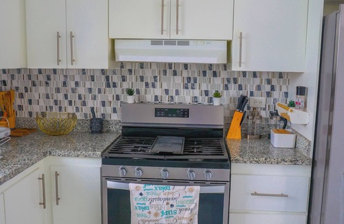 Residencial ROMANA House | Dolce Vita 3BR Pool + BBQ WIFI 5 Min Beach