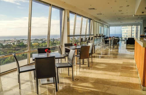 Los Cacicazgos Hotel | Dominican Fiesta Hotel
