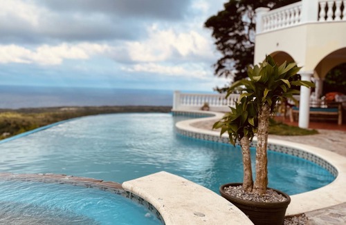 Cabrera House | El Castillo Tropical