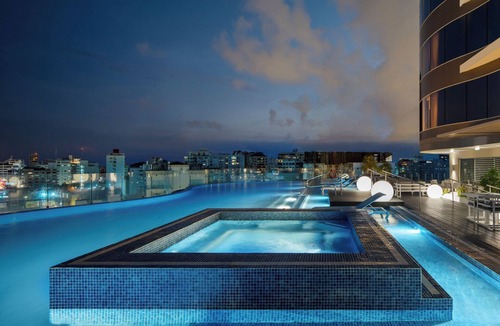 Ensanche Naco Hotel | Embassy Suites by Hilton Santo Domingo
