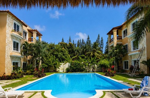 Playa Bibijagua House | Entire floor steps from the beach