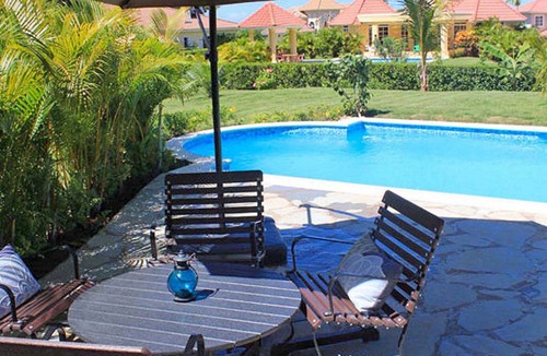 Urbanizacion Tavarez Villa | Family-friendly secured residence with tennis/basked/soccer, private pool