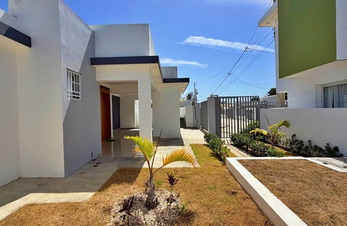 Licey al Medio House | Family Home in a Private Residential Complex
