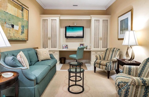 Los Lagos House | Four Bedroom Serene Villa- Tranquil Near the Beach