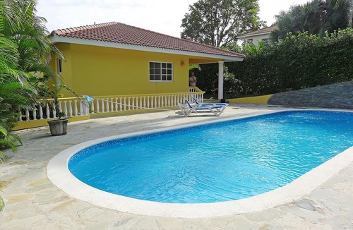 Urbanizacion Tavarez Villa | Fully furnished and equipped villa with private pool in central gated residence