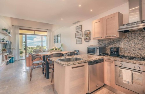 Los Altos Apartment | Golf view apartment with balcony in Casa de Campo