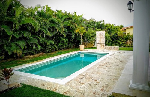 Playa Chiquita Villa | Gorgeous 2 Bedroom Villa w/Pool in Oceanfront Resort