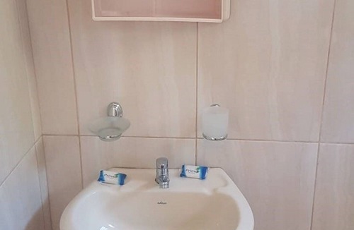 El Batey Hotel | Guest-friendly hotel room in Sosua center, AC/TV/Wi-Fi