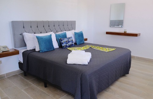 Bavaro Bed & Breakfast | Hotel Capriccio Mare y Restaurante
