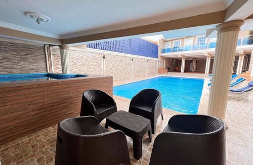 Los Frailes Apartment | Hotel nube II 10 min from airport room 2