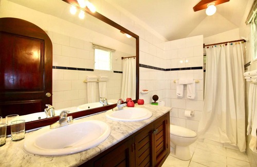 Cabarete Hotel | Hotel suite in beachfront luxury resort near shops and dining, TV/AC/Wi-Fi/pool