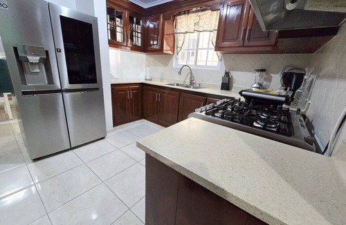 San Francisco de Macoris Apartment | IDEAL LOCATION: 3 BEDROOMS, 2 BATHROOMS, A 5-MINUTE WALK FROM THE PALMARES SHOPPING CENTER