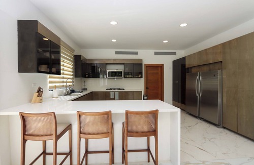 Los Lagos Villa | Impressive villa in located in a country house for vacation.
