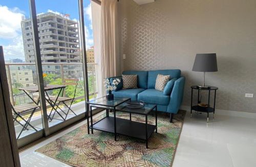 Sarasota House | JR 7 Suites by Yellowkey