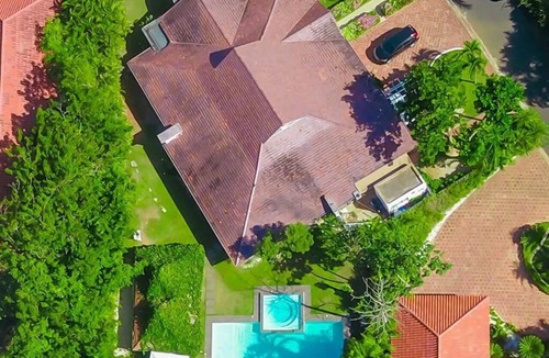 Los Lagos Villa | Just 3 min from the beach and facing the golf course.