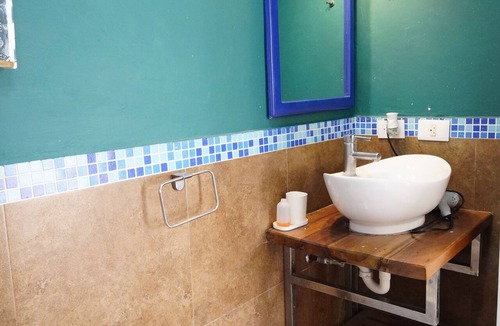 Los Melones Hotel | 🏖️ Just Minutes from the Beach | Perfect for Couples