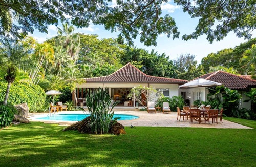 Los Lagos Villa | La Sérénité