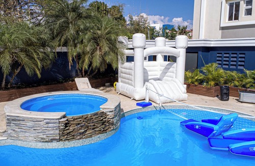 Santiago Province House | Luxury mansion, Chef included, heated pool and BBQ