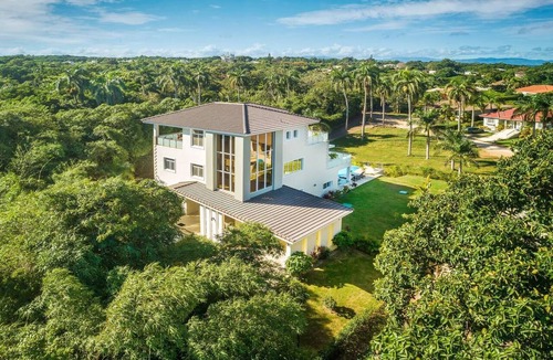 El Batey House | Luxe Villa Gated Community Caribbean & Sun