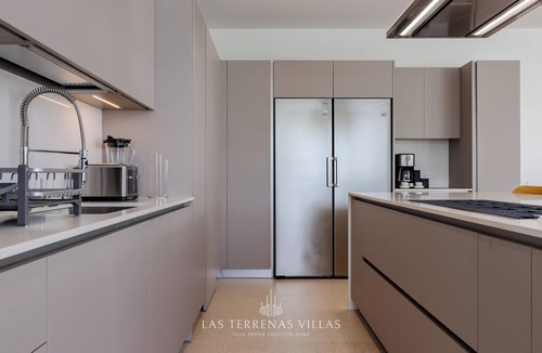 Las Terrenas Villa | Luxurious 5-bedroom villa with Golf, AC, WiFi in fabulous Bonita Village