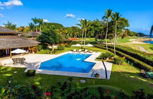 Punta Aguila Villa | Luxurious Ocean Front Property-Includes Chef