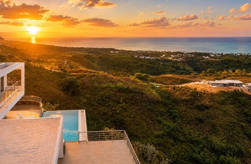 Las Terrenas House | Luxury 4BR Villa with Private Infinity Pool & 180° Ocean Views